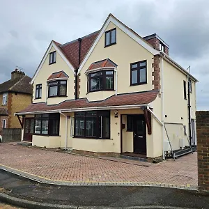 Shortwood Holiday home
